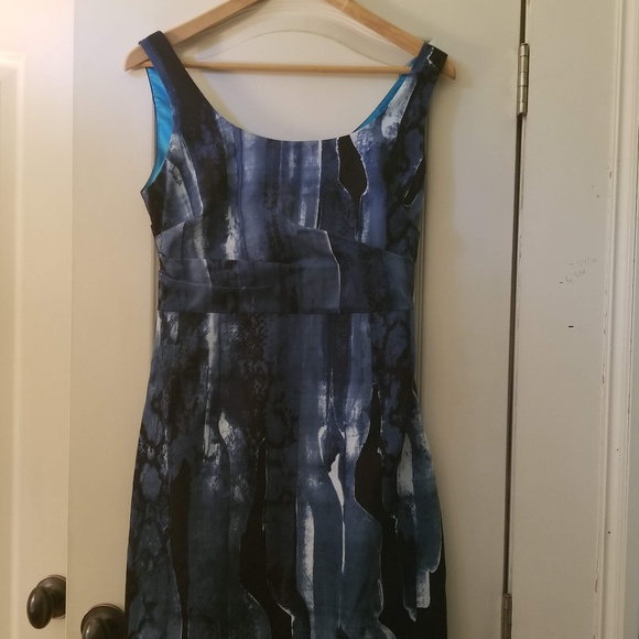 Tahari Petite Dress 8p - Picture 3 of 3